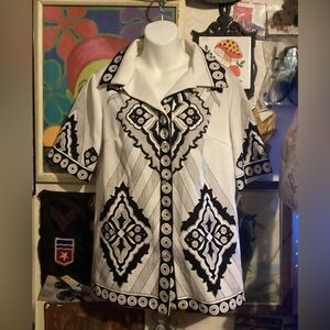 Vintage 70s Black and White Patterned Short Sleeve Shirt
